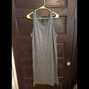 Forever 21 sleeveless gray casual dress.